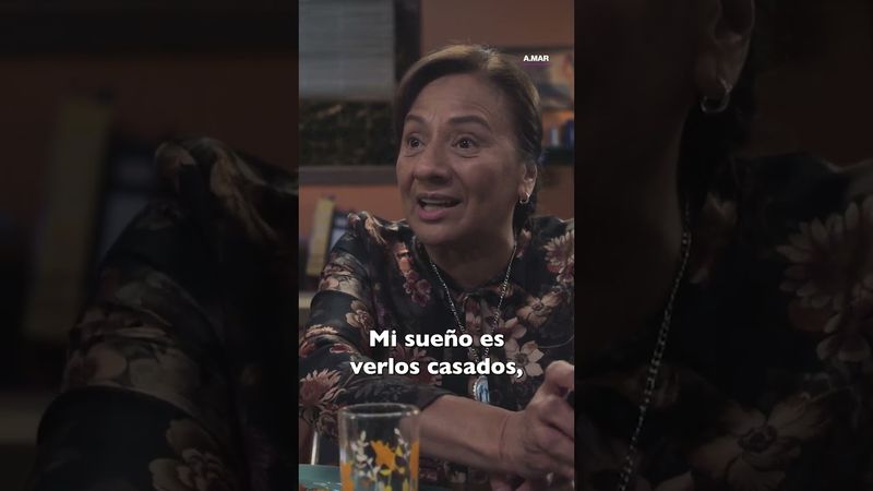 Doña Dolores les da sus argollas de boda a Perla y Pascual #AMar #Uninovelas