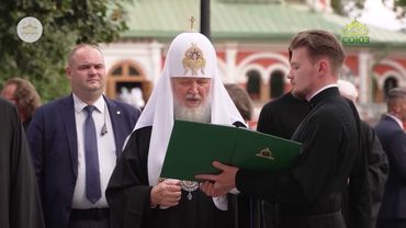 В Даниловой обители Святейший Владыка освятил колокола, отлитые на средства благотворителей