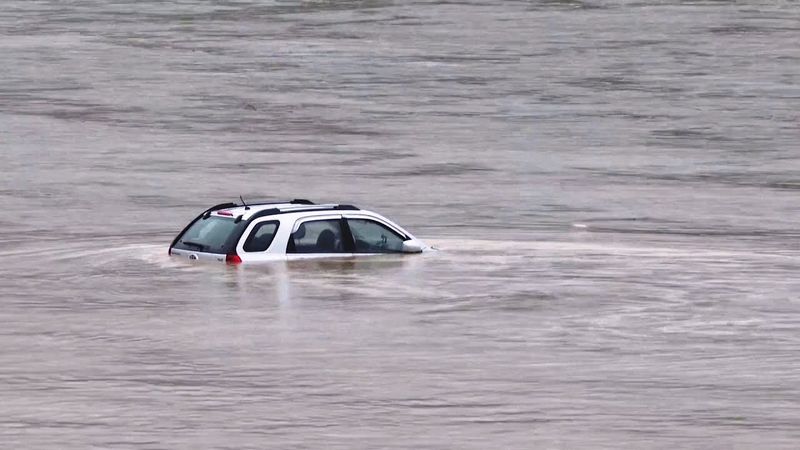 В Южной Корее не прекращаются смертоносные дожди