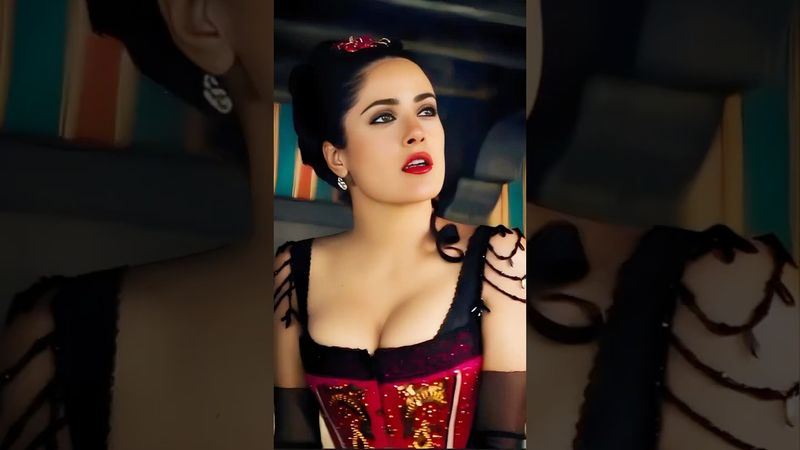 Salma Hayek's appearance changes since her debut#morph  #film  #usa