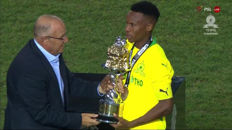 Trophy lift, for the 15th time! Congratulations Mamelodi Sundowns