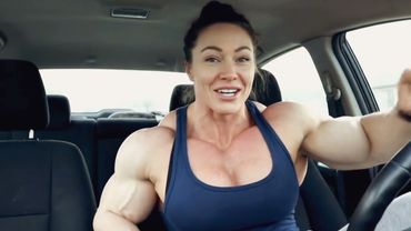 hulk Motivation Fitness Female bodybuilder Workout Ai,