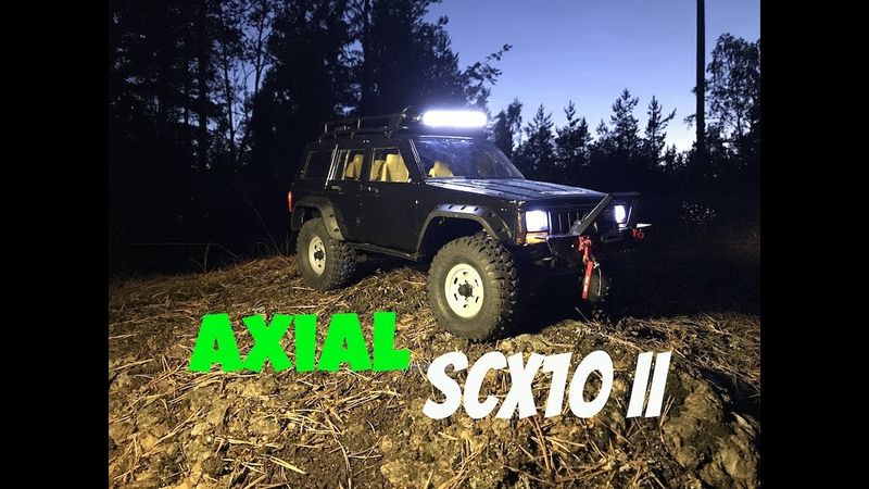Axial SCX10 II - Jeep Cherokee XJ Hard body - Night Crawling