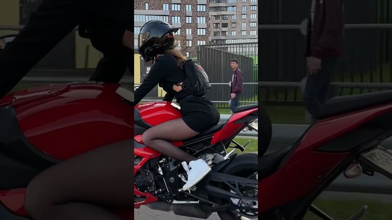 РЕАКЦИЯ ПРОХОЖИХ на мотоцикл😊 #мотоТаня bystander reaction to a motorbike #motoTanya bombastic girl