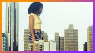 A giant dances in a city. (Music Video Edit) [Giantess horror/巨大娘]