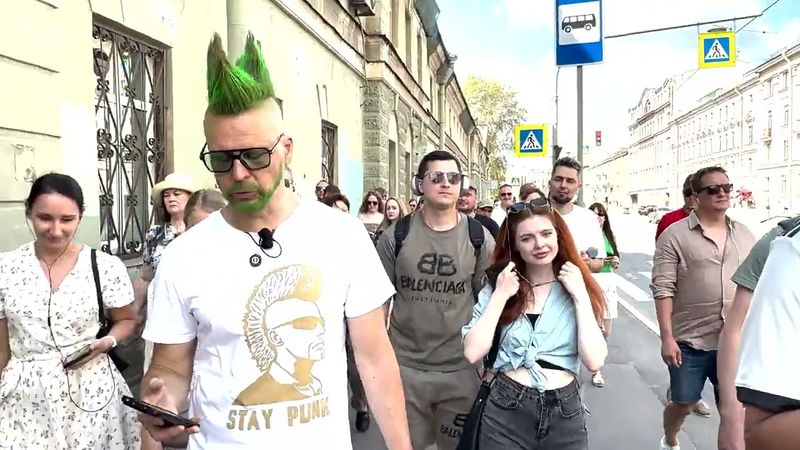 Изумрудный город в трэшовых дворах. Экскурсия по Питеру