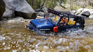 TRACTION HOBBY 1/8 Founder Jeep Valley Rock Crawling
