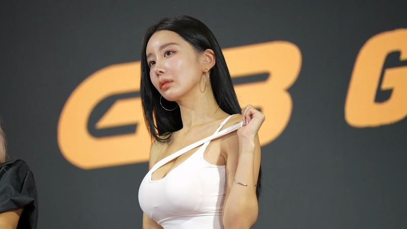 Model Mijin Kim 김미진_2023 Auto Salon Week