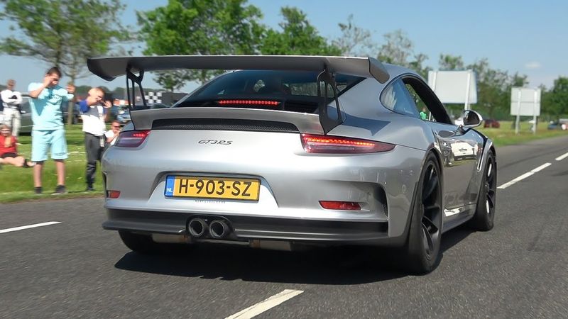 Cars leaving a Carshow- V8 1M Coupe, Supra MK4, R8, Aventador SV, Viper ACR, R35 GTR, 812 Comp.A..