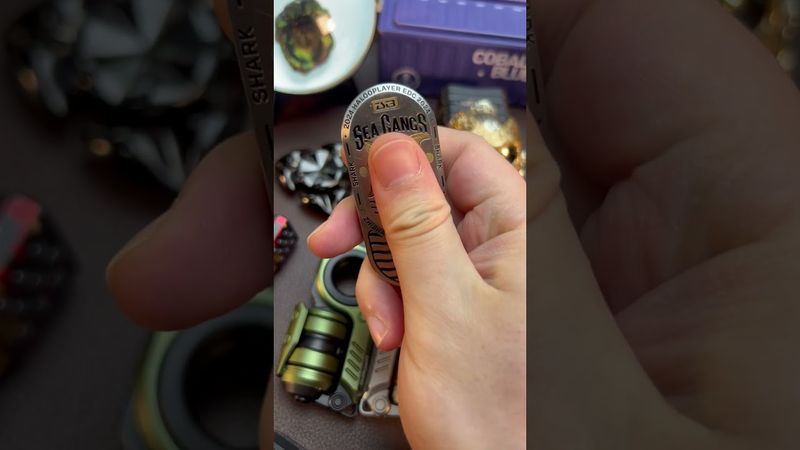 I bought it for the look. Stayed for the click that fixes my mood.#fidgettoys #fidgetspinner #metal