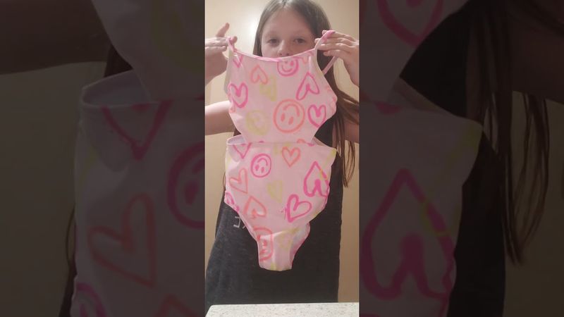 try on swim suits with meeee