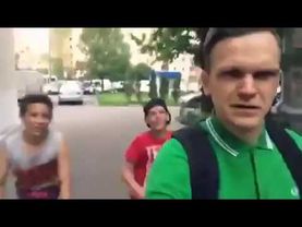 Фанаты Хованского тролят Ларина (Ларина тролят школьники) Привет ютуб! С вами Ларин!