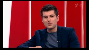 Часы и начало программы "Время" + ляп (Первый канал HD, 15.04.2021)