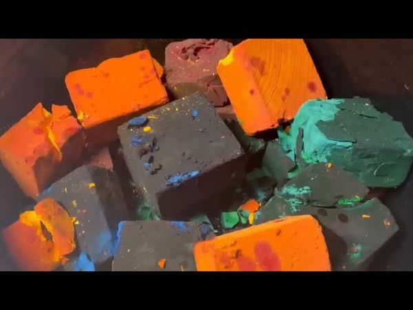 Vibrantly Dyed Chalk