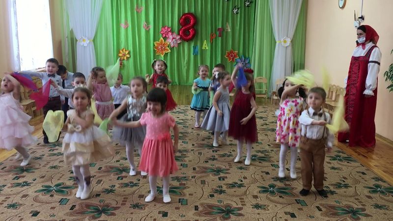 Музыкальная игра-танец с платочком