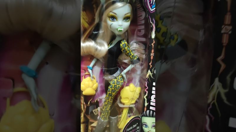 Распаковка и обзор куклы Фрэнки Штейн "Фрики Фьюжн"(монстрические мутации).