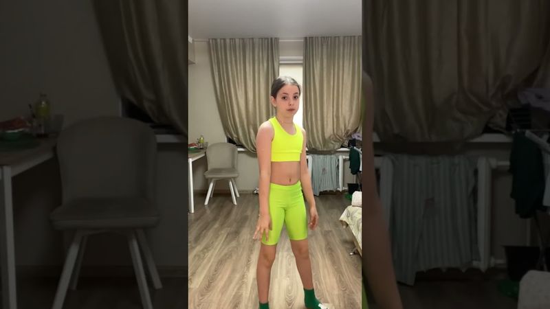 Gymnastics at home. Let's do it ourselves! #stretching #sports #training #mygymnastics #gymastics