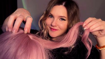 АСМР Одноклассница КОПАЕТСЯ В ТВОИХ ВОЛОСАХ