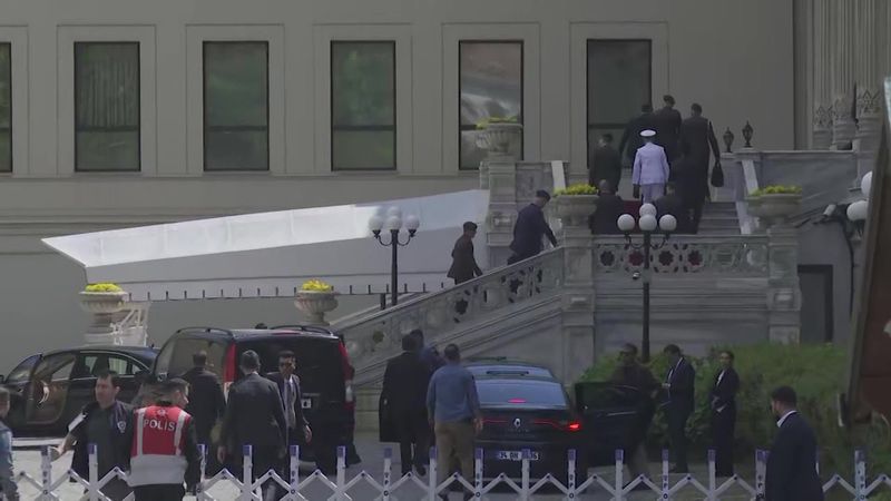 Outside Istanbul's Ciragan Palace ahead of Russia-Ukraine talks | AFP