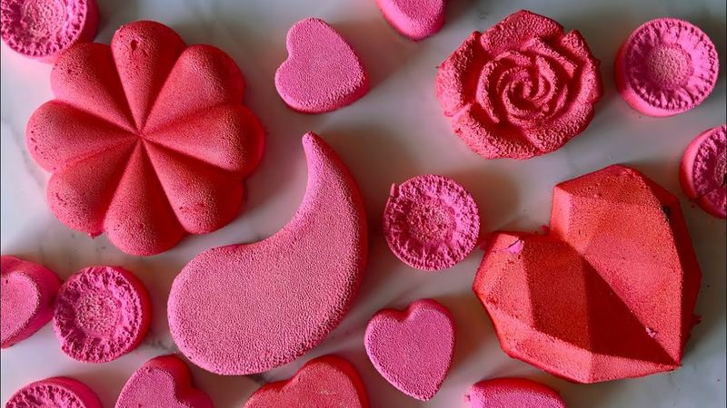 Reformed Gym Chalk Crush | Variety Crush | Super Pink | PettyASMRR | Oddly Satisfying