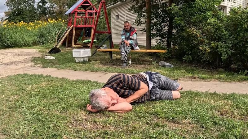 Полный дом гостей, Вязкие движения,мокрушные мысли, Синяя Шиза, застряла в детстве, злые гости'