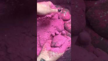 Hot Pink Gym Chalk 💓💋