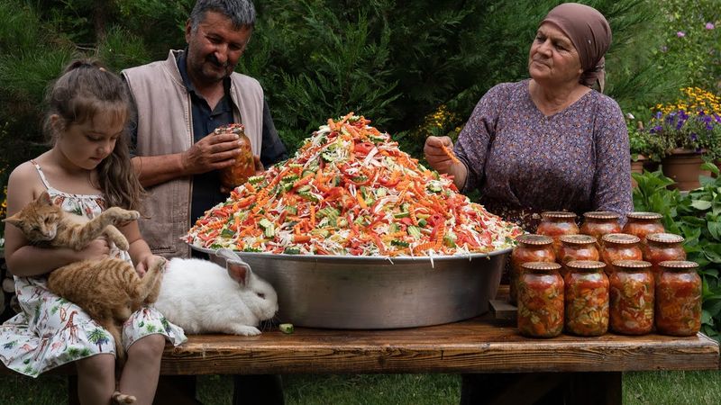 این‌گونه سبزیجات را بدون یخچال نگه می‌داریم...