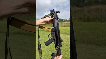 MP5 with a Banana mag 🍌