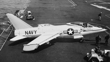 Когда скорость убивает или самолёт, который атаковал себя в воздухе | F-11 Tiger