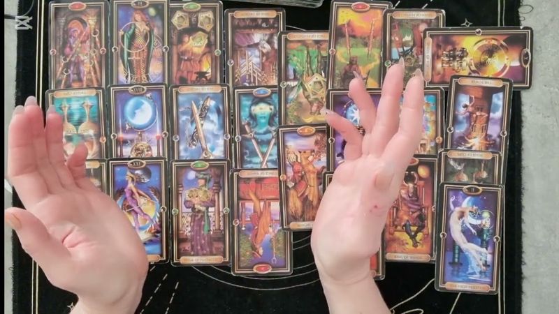 Россия Сентябрь Таро прогноз СПОКОЙСТВИЕ! ТОЛЬКО СПОКОЙСТВИЕ!