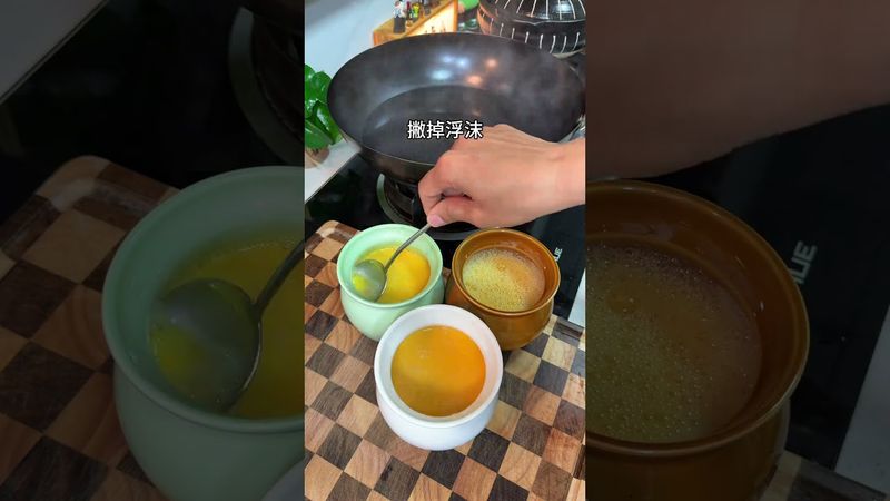 又做了小朋友们爱吃的#肉沫蒸蛋 又鲜又嫩还有营养 QQ弹弹的像果冻一样#肉沫蒸蛋#开水蒸蛋#小瓦罐