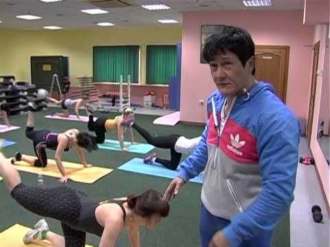 КРАСИВАЯ КРУГЛАЯ ПОПА И СТРОЙНЫЕ НОГИ......ПАШЕМ ДОМА