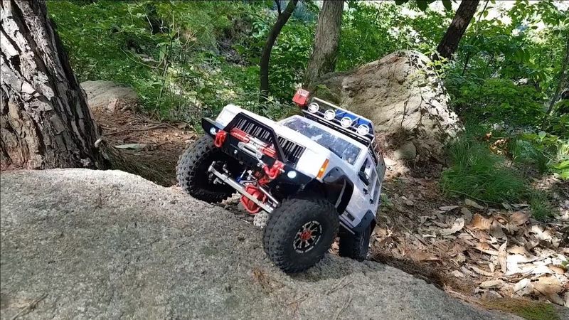 TFL-T10 Full Metal Jeep Cherokee Jang-san Mountain