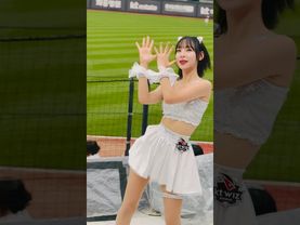 장진혁 말아주는 귀여운 희정님 #정희정 #정희정치어리더 #ktwiz #kt위즈 #kt위즈치어리더