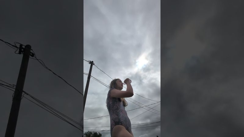 We're playing with water balloons!!!