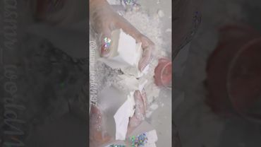 Cube and Crush #crunchycrumbles #oddlysatisfying #relax #crushingtime #satisfying #rainbowsoap