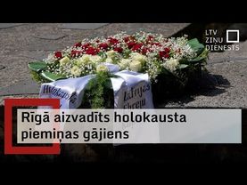 Vairāki desmiti cilvēku devušies “Dzīvo gājienā”, pieminot holokausta upurus