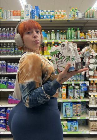 Coconut water #shopping #livefest2025 