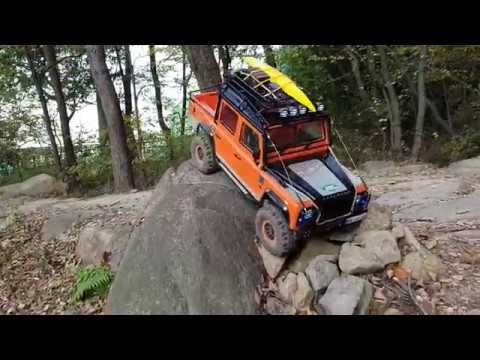 RC카 Xtra Speed D110 LandRover Defender Mountain Trail Ride 3
