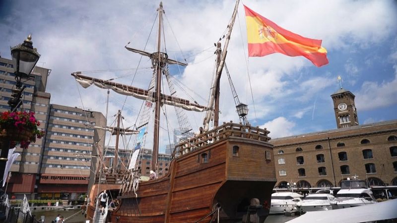 Копия корабля Христофора Колумба пришвартовалась в Лондоне