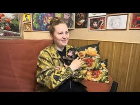 У нас НОВАЯ БЕДА с маленькой Анфисой, теперь она не ходит, мы ее просто носим на руках!