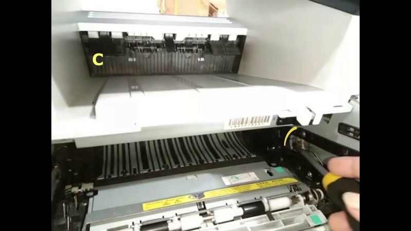 Removing Cartridge  Paper Trays of HP Laserjet M521dn