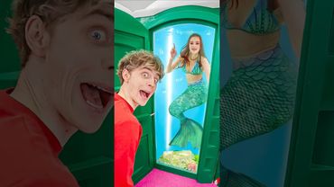 When the toilet occupied! 🚽🧜🏻‍♀️