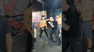 Как быстро прокачать короткий, взрывной боковой удар#shorts