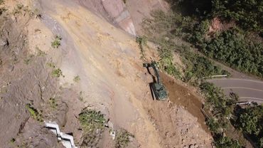 Clean-up begins after series of earthquakes shake parts of Guatemala | AFP