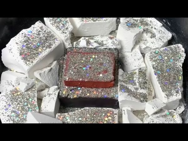 Dyed & Plain White Fresh Chalk with Glitter