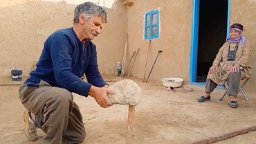 Rural Life in Iran | Traditional Rug Weaving by Village Women – Handmade Carpet!