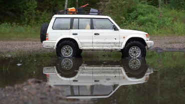 RC Mitsubishi Pajero Wagon - Element Enduro IFS - Offroad  Forest Trail adventure