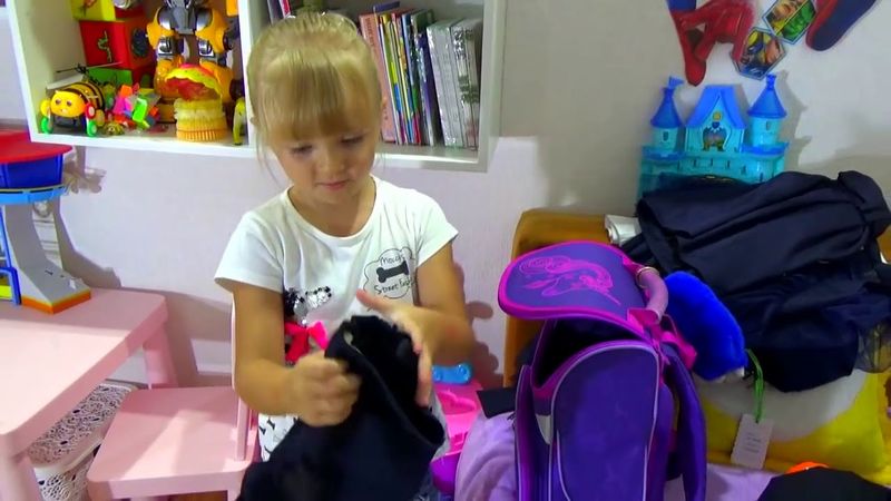 ЗАВТРА ИДТИ В ШКОЛУ /НЕ ХОЧУ-У-У-У-У