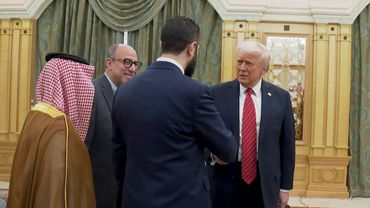 Trump meets Syrian leader after lifting sanctions | AFP